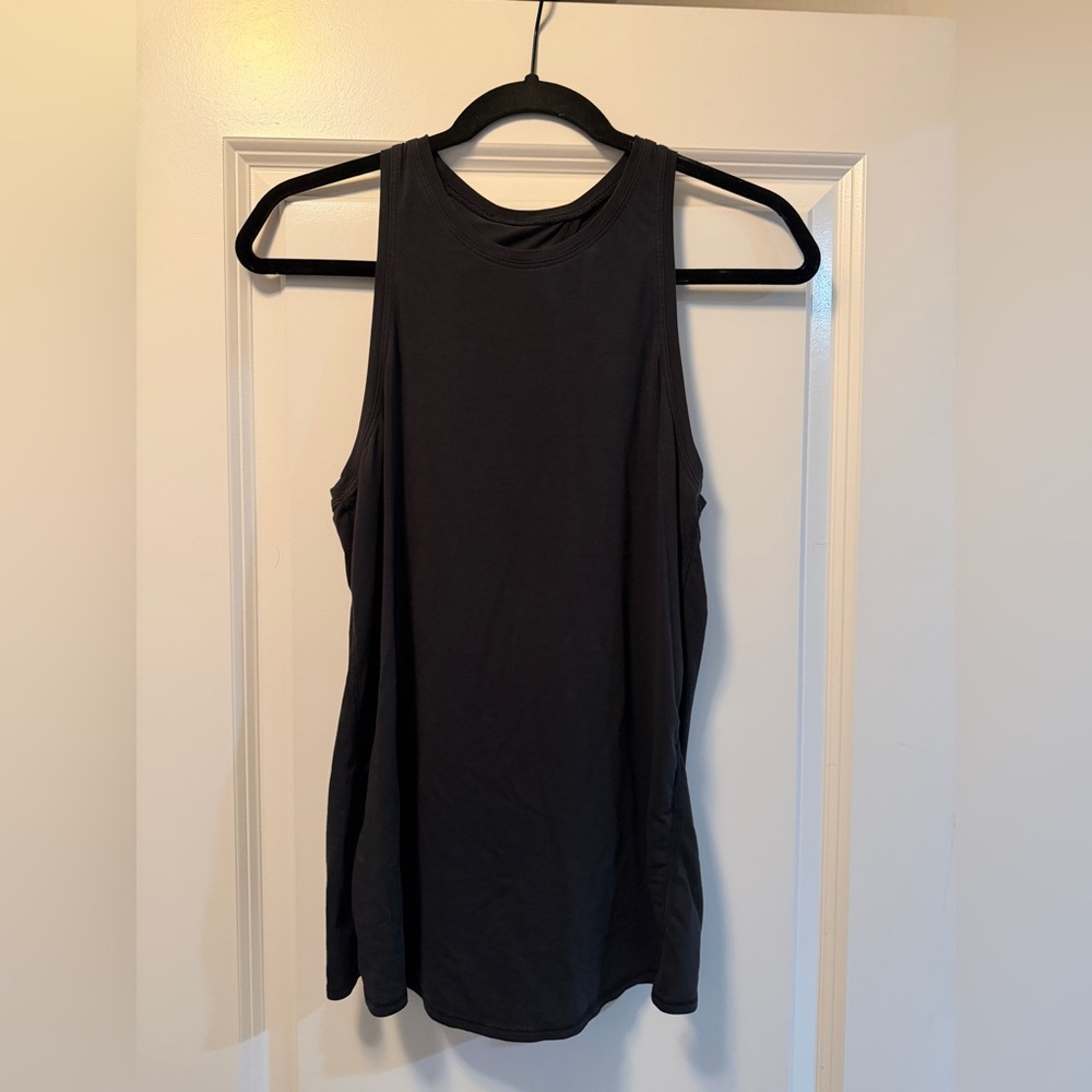 Lululemon Open Back Tank Top in Black, size 6